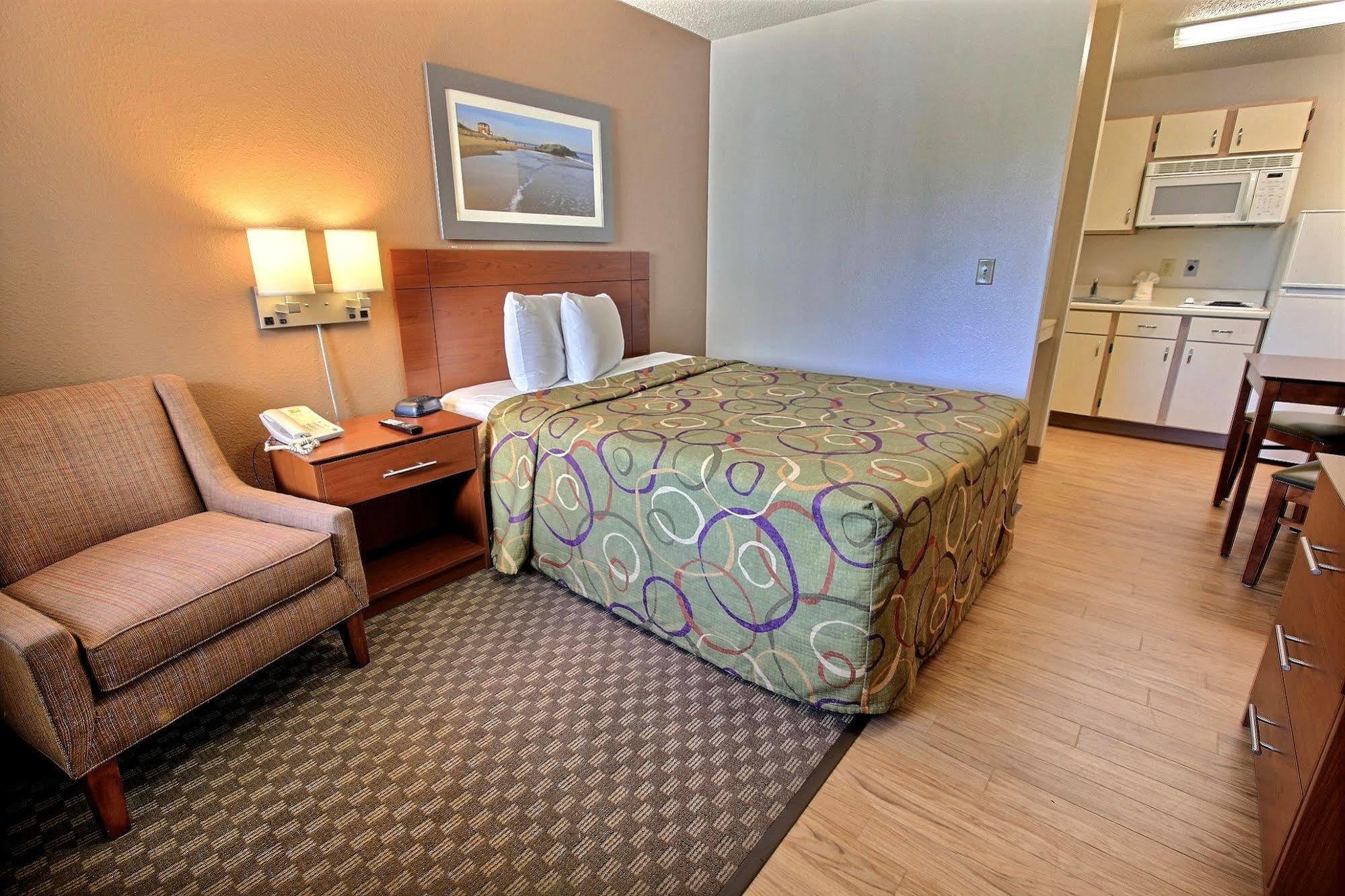 Intown Suites Extended Stay Chesapeake Va - I-64 Crossways Blvd Eksteriør billede